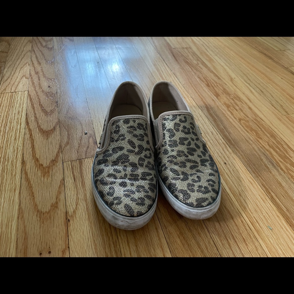 👀LEOPARD LOAFERS - Picture 2 of 2
